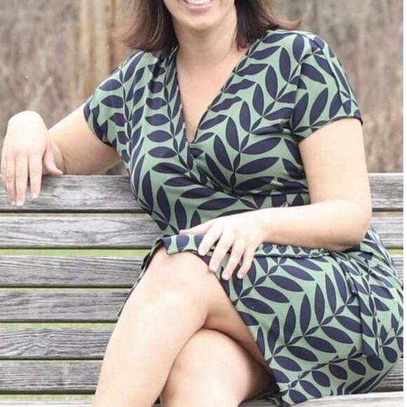 Ann Taylor Wrap Dress 2 Jersey Knit Green Navy Work Vneck Office Knee Length New - Picture 2 of 10